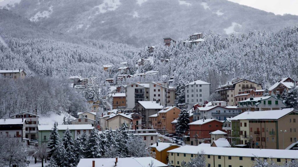Dove sciare in Abruzzo, il comprensorio sciistico di Roccaraso 2 Miniwanderlust Team Dove sciare in Abruzzo